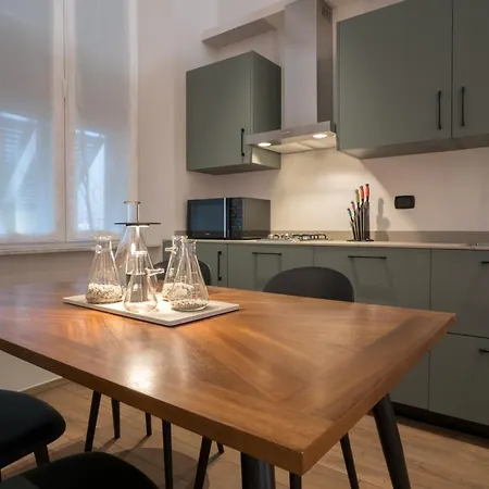 Sweet - Center With Jacuzzi Генуя