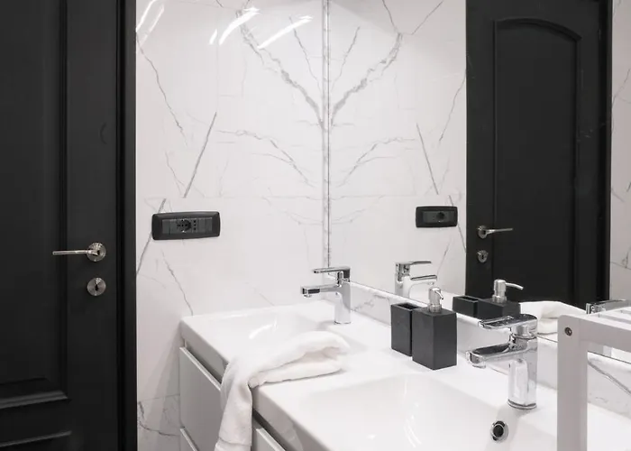 Sweet - Center With Jacuzzi Apartament